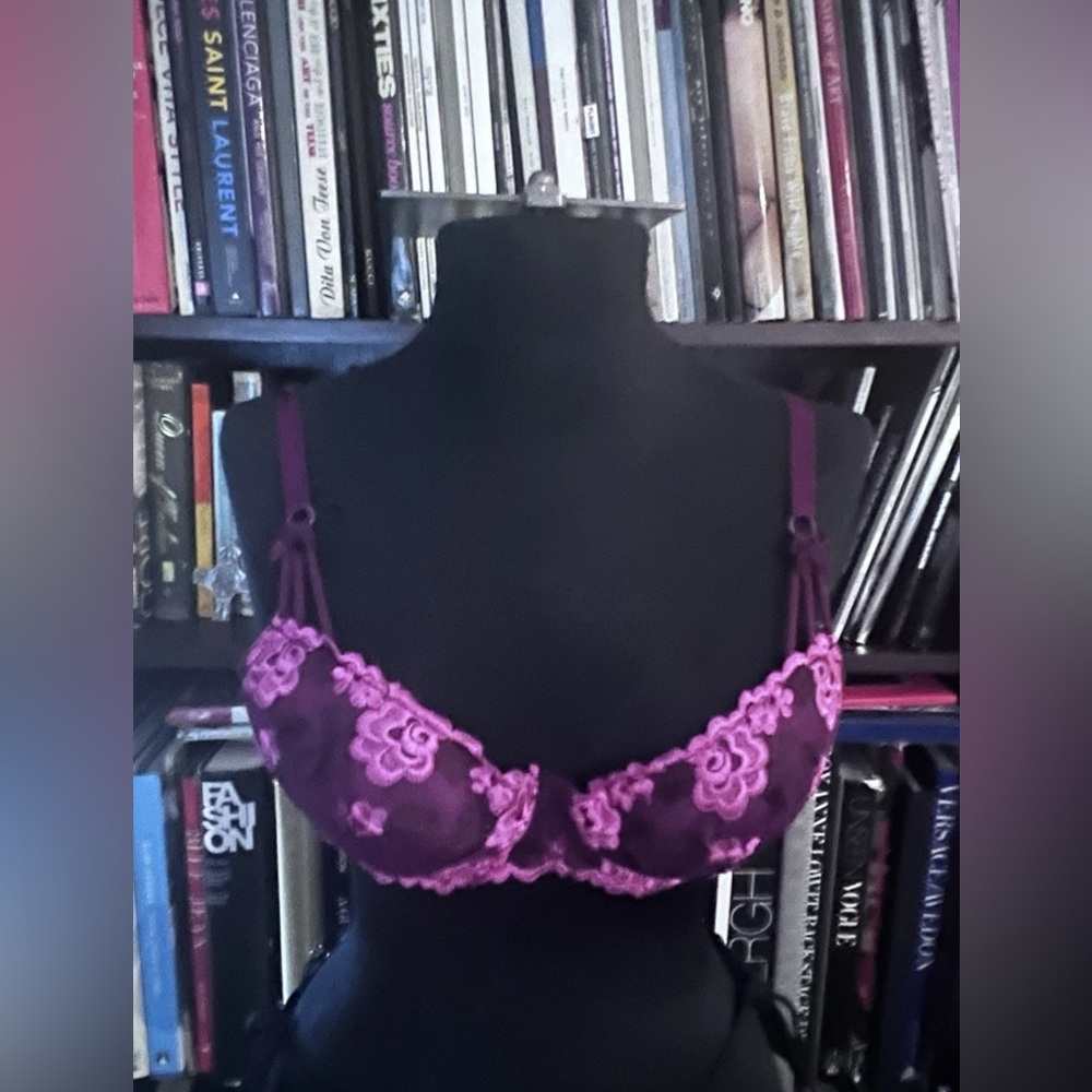 New Frederick's of Hollywood Purple pink Lace gel Bra